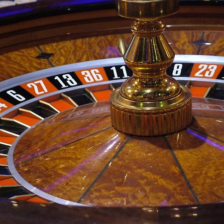 باراماريبو Ambassador Hotel & Casino المظهر الخارجي الصورة