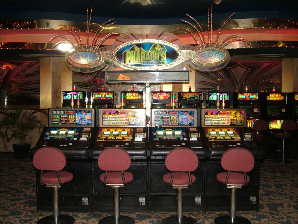 باراماريبو Ambassador Hotel & Casino المظهر الخارجي الصورة